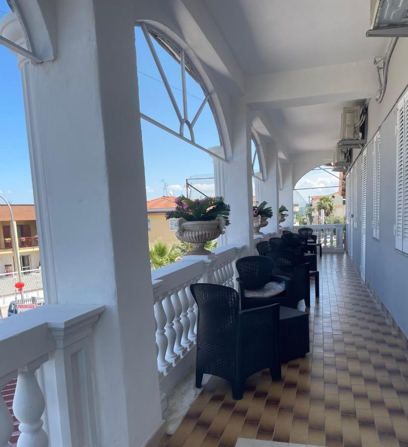 Hotel Cappuccetto Rosso Lusciano Eksteriør bilde